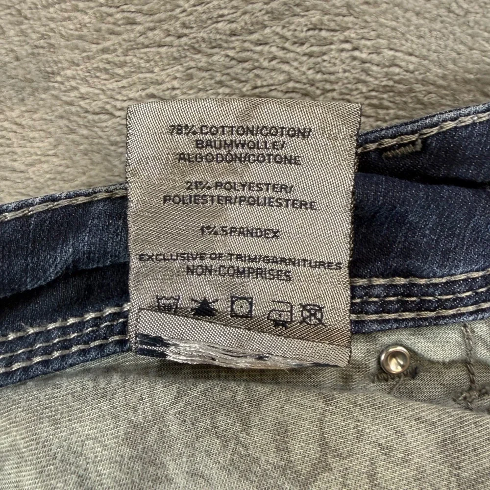 Silver Jeans Suki Straight‎ Leg Jeans Women's Size 28x32 Blue Dark Wash Denim